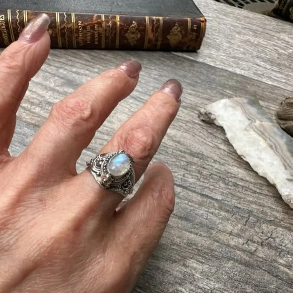 925 Sterling Silver Moonstone Poison Ring Secret Compartment Gothic Sz 6.75